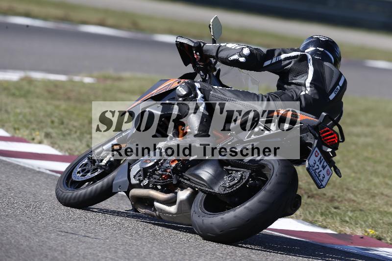 Archiv-2025/49 26.08.2025 Cornu Master School ADR/gruen-vert/26